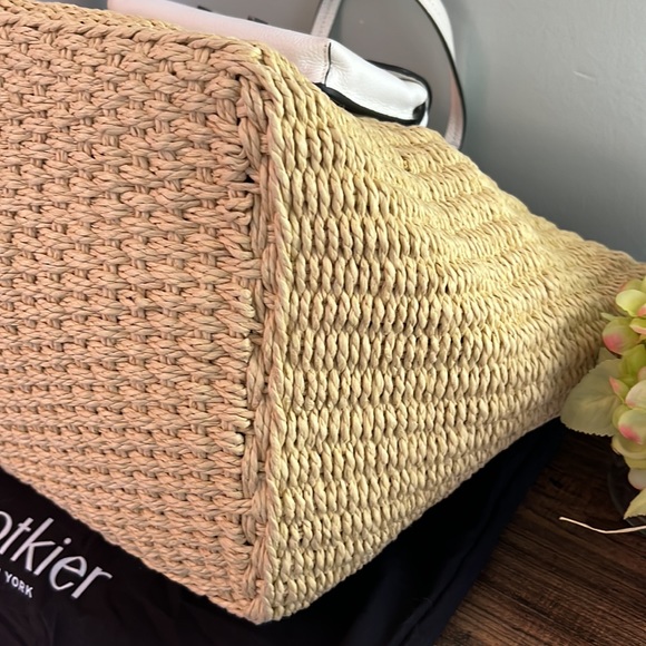 NWT botkier valentina tote with detachable leather crossbody - Picture 9 of 12